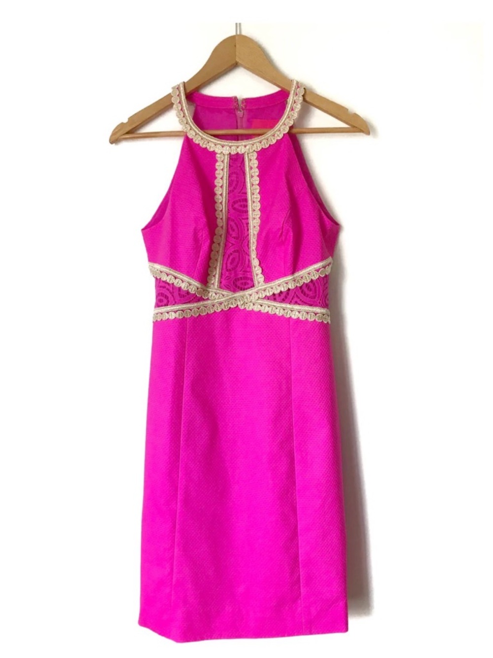 Lilly Pulitzer Dress
Gold and Lace Embellished Sleeveless Dress